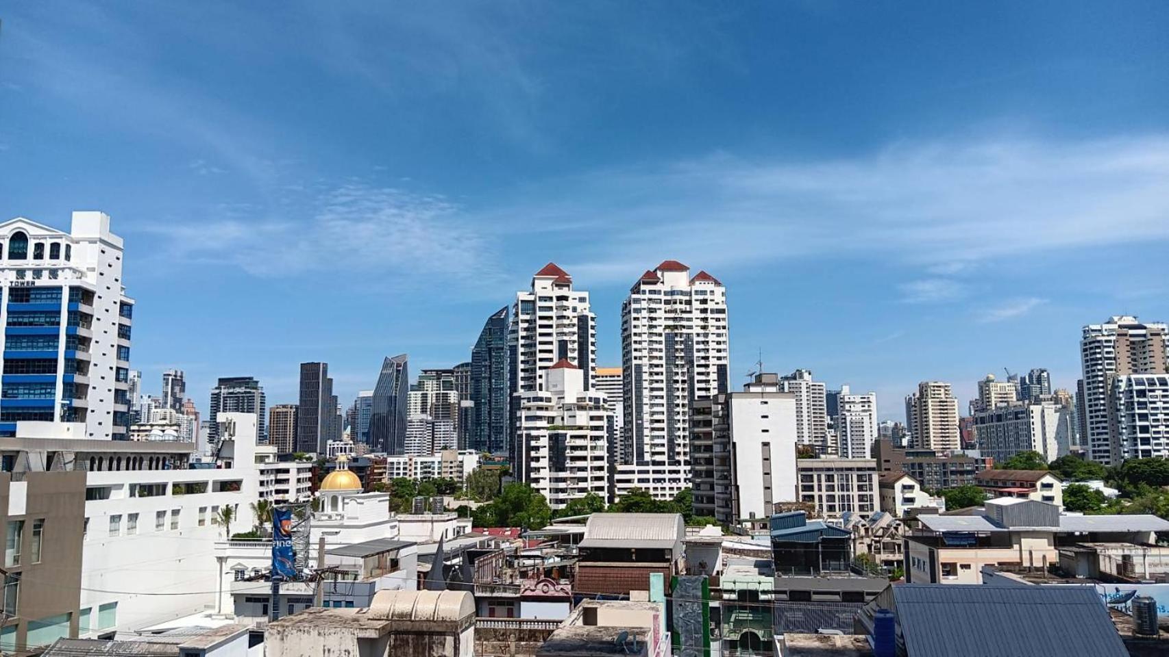 J Residence Thonglor 8 Bangkok Exterior foto