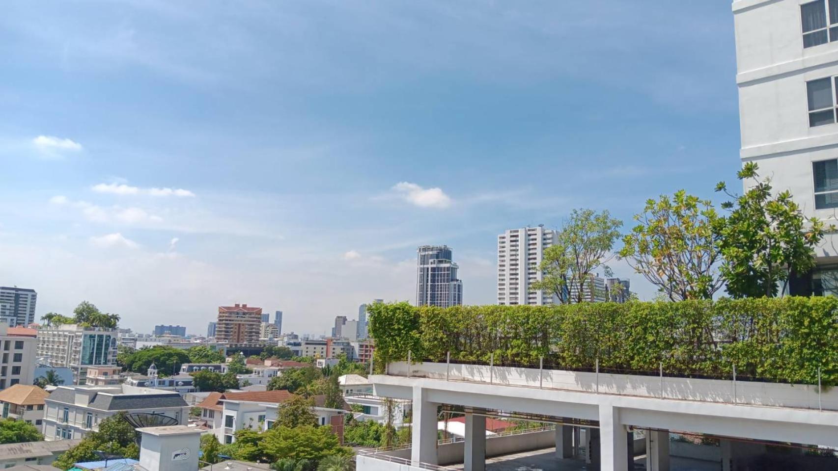 J Residence Thonglor 8 Bangkok Exterior foto